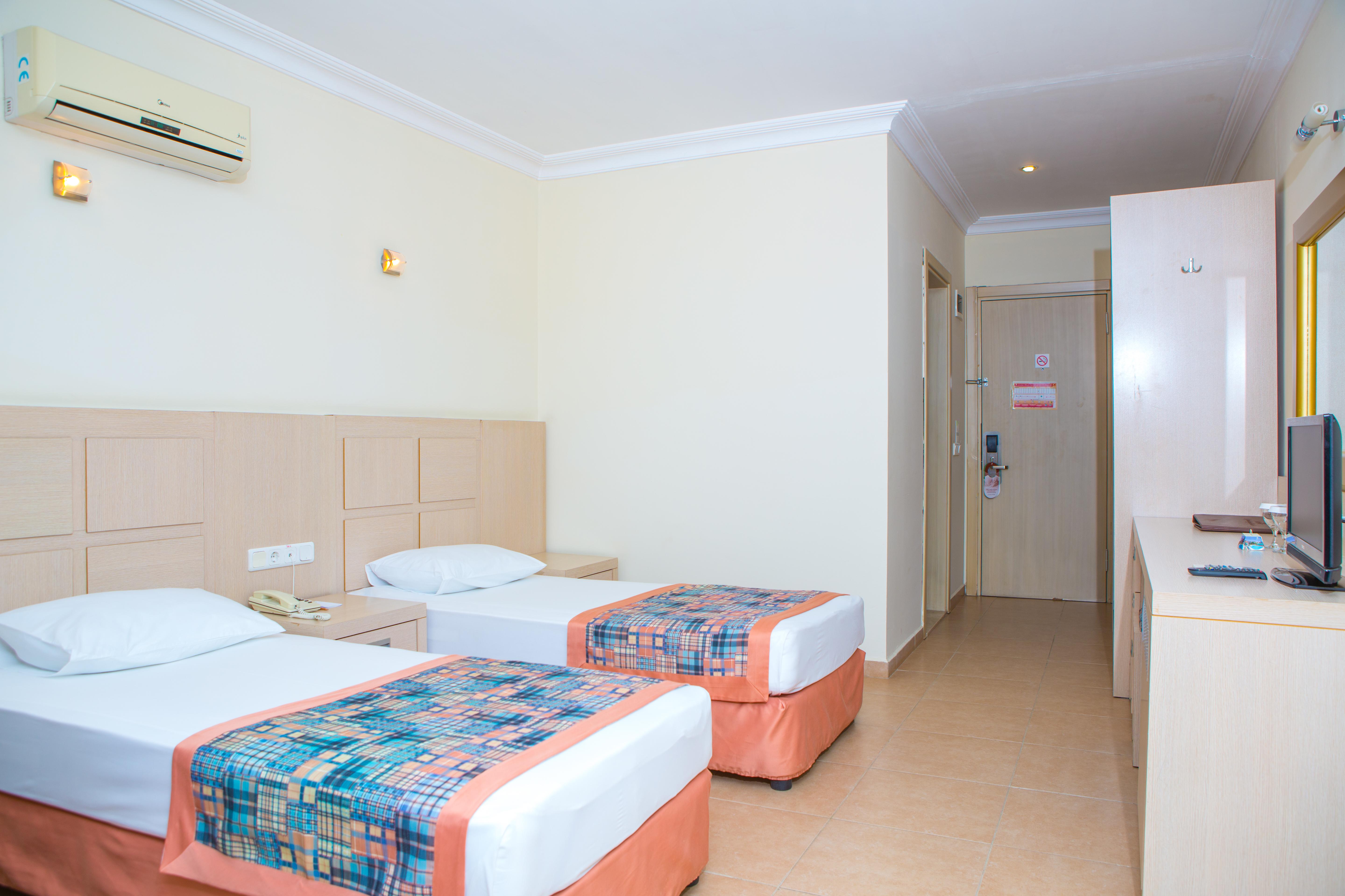 Gardenia Beach Hotel Okurcalar Exterior photo